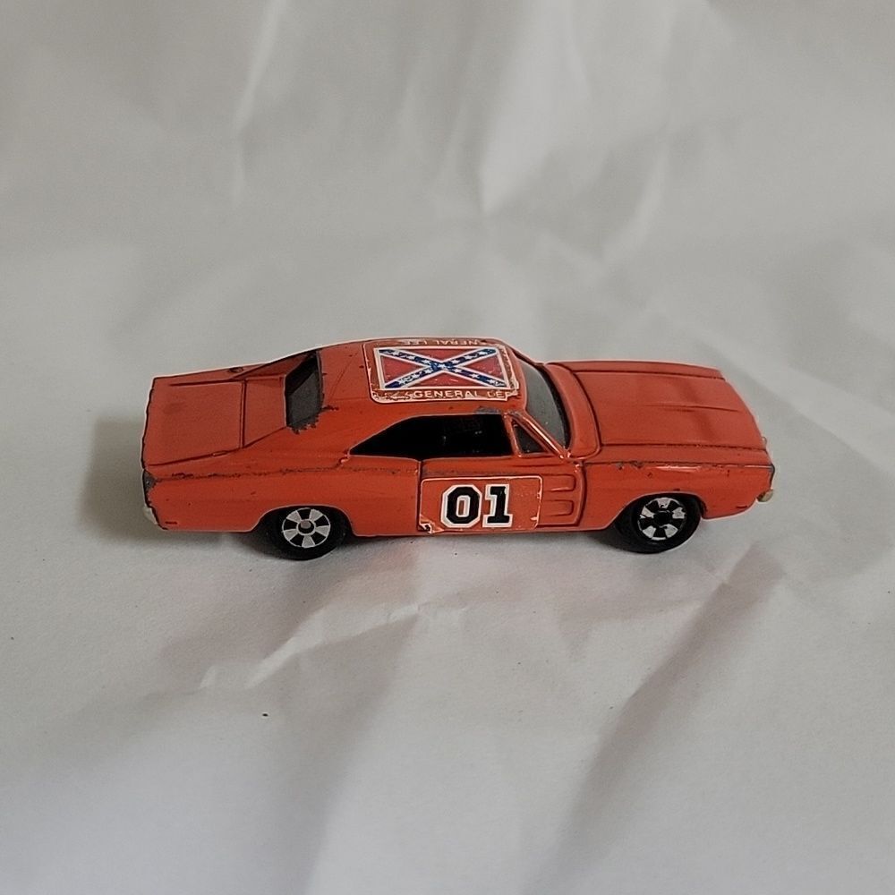 THE DUKES OF HAZZARD GENERAL LEE REPLICA CAR, WARNER BROS. ERTL VINTAGE …